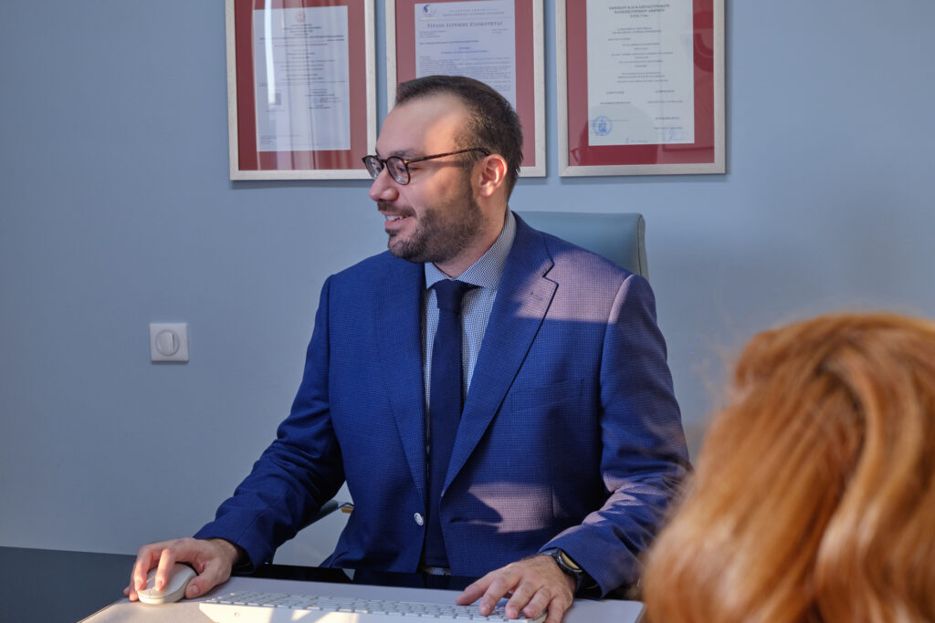 Δρ. Ιωάννης Μίντζηρας, γενικός χειρουργός με εξειδίκευση στους ενδοκρινείς αδένες